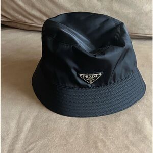 Prada RE-Nylon Bucket hat Black men size small Brand new with tags